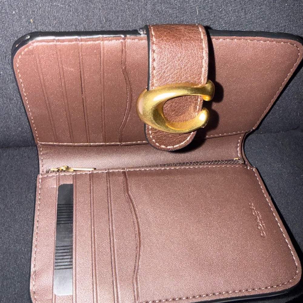 Coach Brown Tabby Wallet with Gold Clasp - Picture 3 of 11